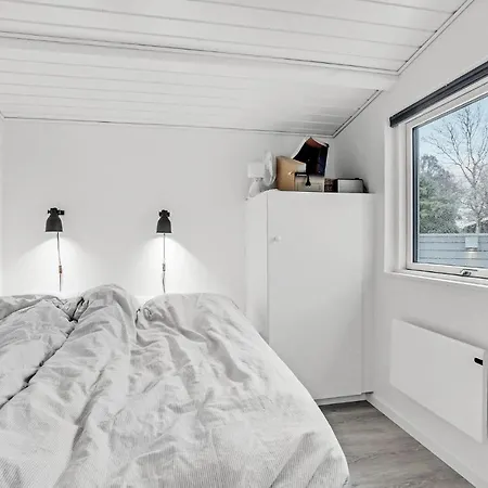 Beautiful In Juelsminde With Wifi Holiday home